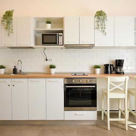 Classy Comfort - Chic Studio On Regina Elisabeta Bucarest Extérieur photo