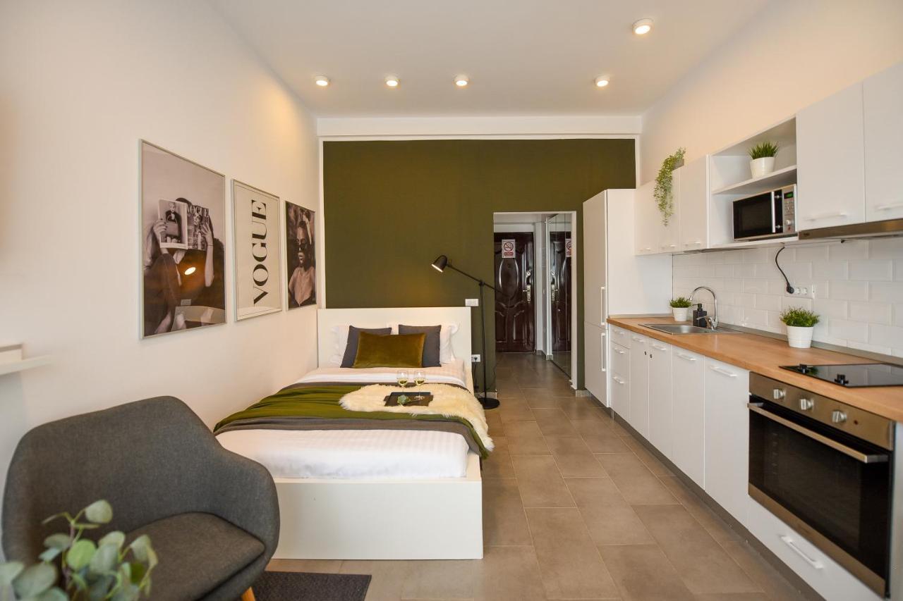 Classy Comfort - Chic Studio On Regina Elisabeta Bucarest Extérieur photo