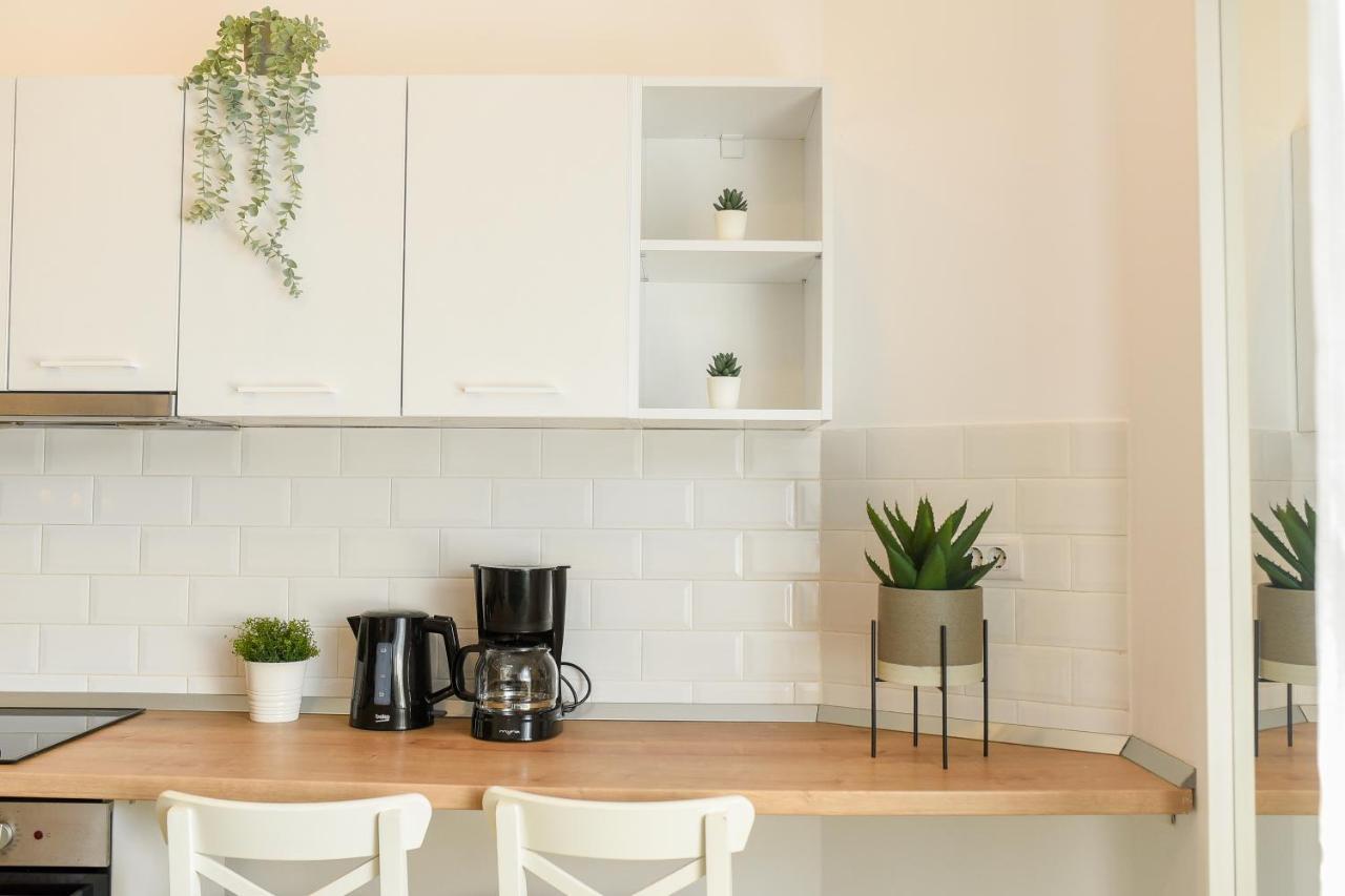Classy Comfort - Chic Studio On Regina Elisabeta Bucarest Extérieur photo